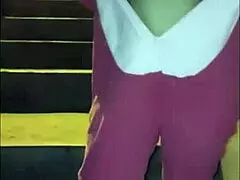 FOLLANDO A MADURA DISFRAZADA EN HALLOWEN