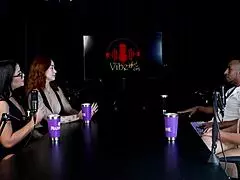 Veja A Entrevista Safada E Cheia De Putaria Com A Maria Bittencourt E Negro Top Oficial Com Thaisa Redvelvet E Tifany Rocha No Porn Cast Brazil - Parte 3 Watch On Sheer Red