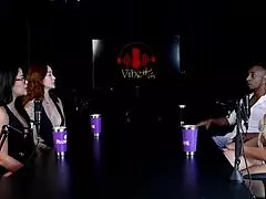 Veja A Entrevista Safada E Cheia De Putaria Com A Maria Bittencourt E Negro Top Oficial Com Thaisa Redvelvet E Tifany Rocha No Porn Cast Brazil - Parte 3 Watch On Sheer Red
