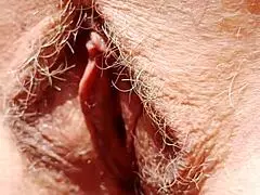i see maturemons hairy pussy gapping so close i can almost smell her