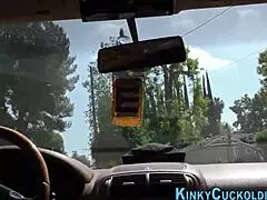 Fetis MILF csábítóan csalja a férjét sperma szájba