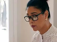 dana vespoli tells ricky spanish she's not his fuck buddy but doing it for him.