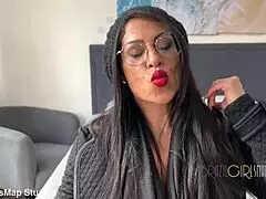 natzynha morena's body contrasts with other brazilian girls