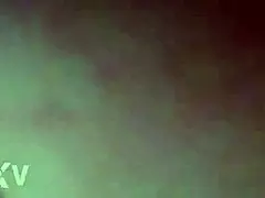 Girlfriend Latina remaja 18+ membongkok untuk kesedapan intens