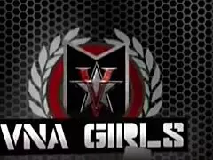 Exotic Hottie Della Dane Gives Rome Major A Bj And Gets Deeply Banged