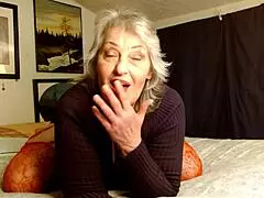 Dawnskye1962 joi kisses