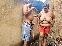 Madrasta � Fudida No Quintal De Casa Enquanto Todos Os Vizinhos Assistem