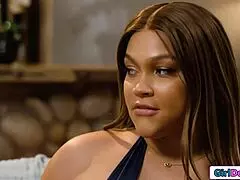 im luring my roomie in with my fap session in the livingroom 😏