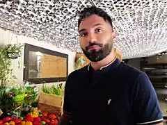 Pam Blonde Aux Gros Seins Se Fait Tartiner Comme Elle Voulait