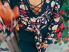 sexo por dinero capitulo 14 - ofreciendo dinero en la calle a culonas hermosas