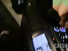 Se você não gozar vendo esse vídeo você deve procurar um médico chupada deliciosa de duas bocas no pau