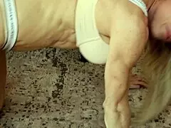 The ultimate bedroom workout - with a happy ending