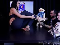 veja a entrevista safada e cheia de putaria com a bia hot no porn cast brazil - parte 1 watch on sheer red