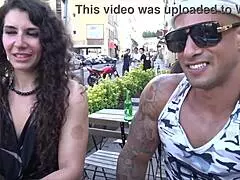 Laura Brunette Sportive Et Excitante