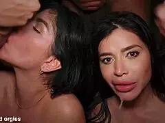 org�a con las mejores latinas del momento sara retali y yenifer chacon doble penetraci�n anal y creampie