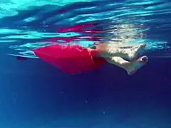 Canadian milf heidi in the pool