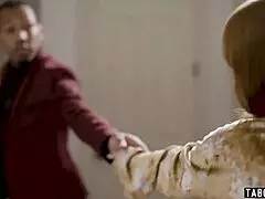 Elegantna milf domaćica sa sisama jebana od BBC ljubavnika 💦