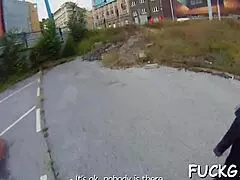 guy in spy glasses rams fur pie