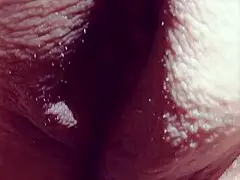 I admire maturemons huge cameltoe pussy