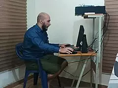 stepbro works while horny stepsis seduces for pussy fuck in spanish telework showoff