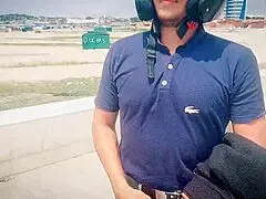 sexy big ass milf offers cash for street pounding