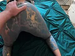 wanna see this tight cameltoe in leggings take a deep blowjob and triple cum loads?