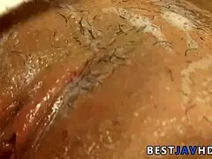 😍 yukina mori trims pussy and squirts hard!