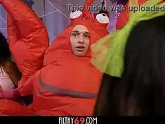 cosplay threesome halloween black girlfriend naomi foxxx and stepmom skyla sun ride cock