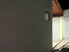 madrasta gostosa na varanda escura mama tetas grandes chupa pau preto grosso e leva rola no cu pelado