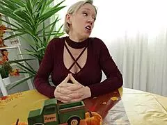 뜨거운 18살 의붓누나 브리지 브라이 휴가 내내 내 자지 타고 😩🍆