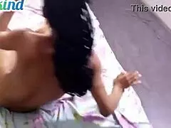 Chceš sa s ňou osprchovať a potom romanticky drieť doggystyle s hlasnými vzdychmi?