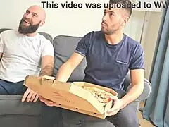 pizza delivery turns into bille star's wild 3on1 dp piss mess