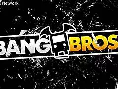 kourtney shakes massive ass cheeks everywhere public