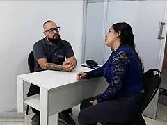 hice un trato con el director para follar a mi hijastra y que no la expulsen del colegio