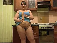 chubby housewife drops cleaning chores to fuck pawg amateurs big ass
