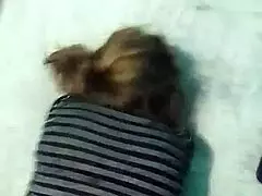 Mi novio me folla duro de perrito en la cama