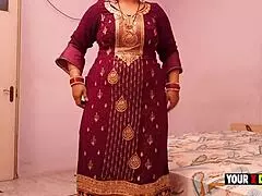 Bank manager pounds chubby indian housewife's big ass doggystyle hard for loan recovery creampie finish!