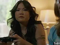 whoa chinese teen stepsis catches bro eyeing milf stepmom 😏🔥