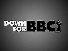 Suzy miluje BBC hluboký anál s gaping prdelí do huby