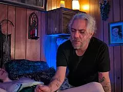 holidays got me so wet i need that tongue on my pussy now...