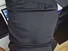 baiser mon cul et mes petits seins en lingerie au bureau avec cet abo français