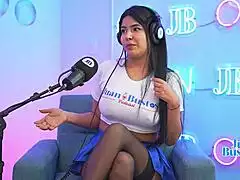 Damn Mayaofi rides fuck machine hard then sucks cameraman dry on her face