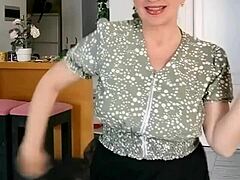 MariaOld sways her hot tits