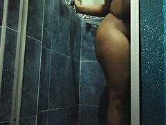 Stepdaughter catches stepmother in shower