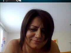 Italian mom goes wild on Skype