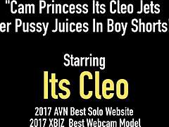 Mature Cam girl Cleo's solo show