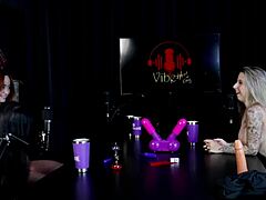 अल्टरनेटिव